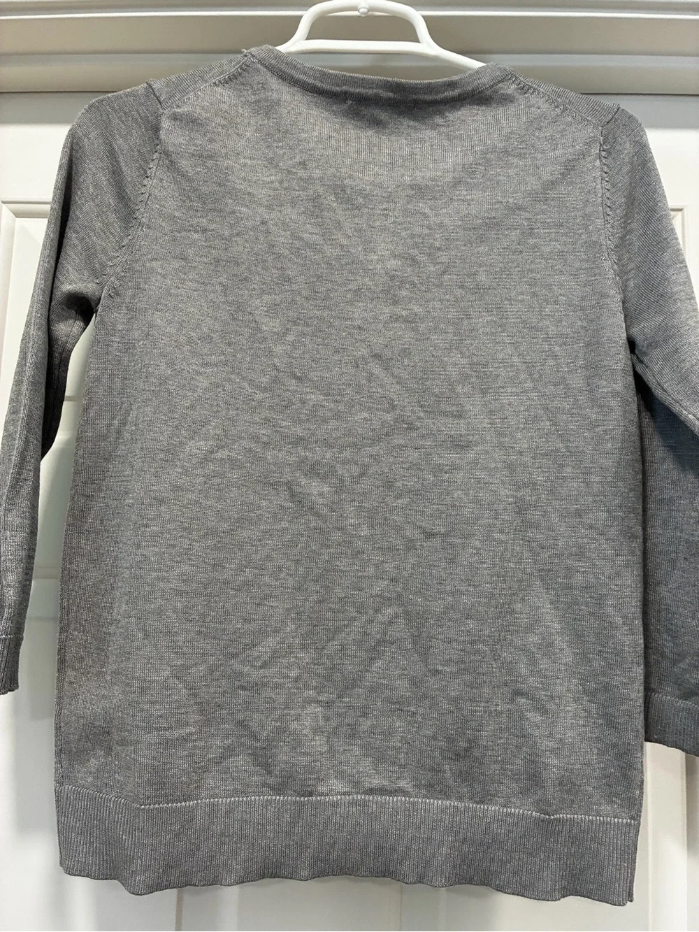 Cable & Gauge Gray Bow-Appliqué Button-Front Cardigan